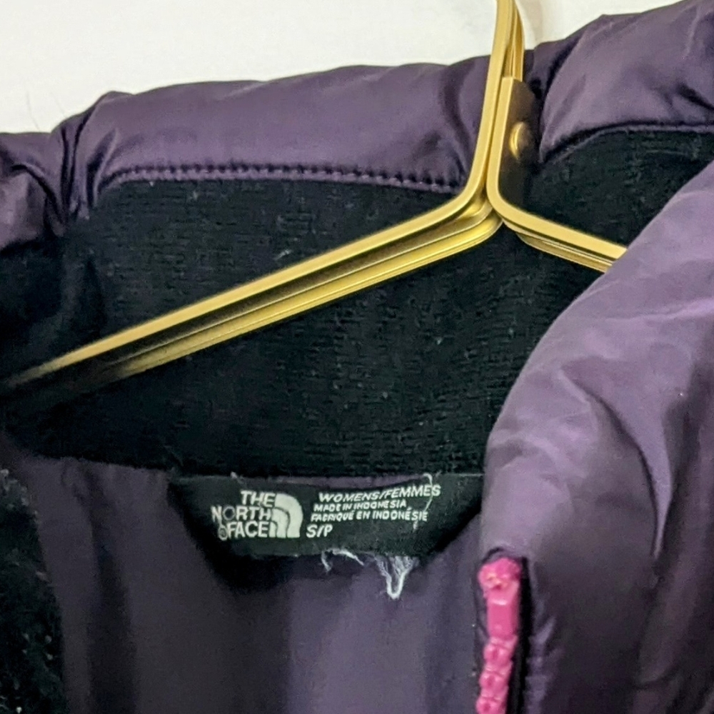 The North Face Small Deep Purple w/ Hot Pink Zippers Quilted Winter Jacket Coat - Picture 12 of 12